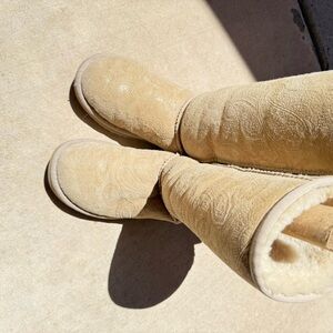 Women's Tan Suede Boots